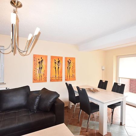 Modern Apartment In Kroepelin With Garden Oda fotoğraf